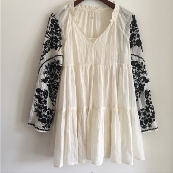 Free People gorgeous tunic! Size Small - Picture 2 of 7